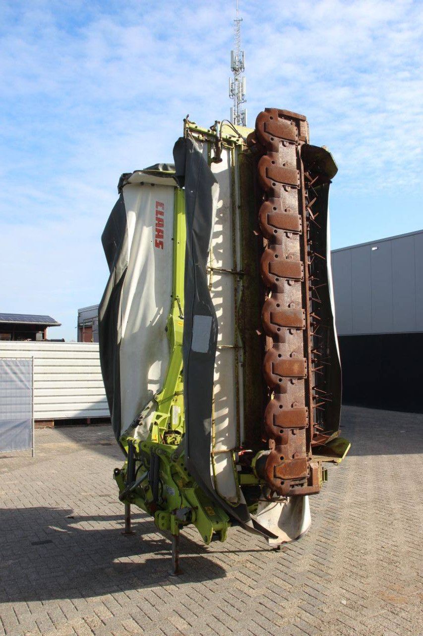 Claas DISCO 9300C butterfly mower