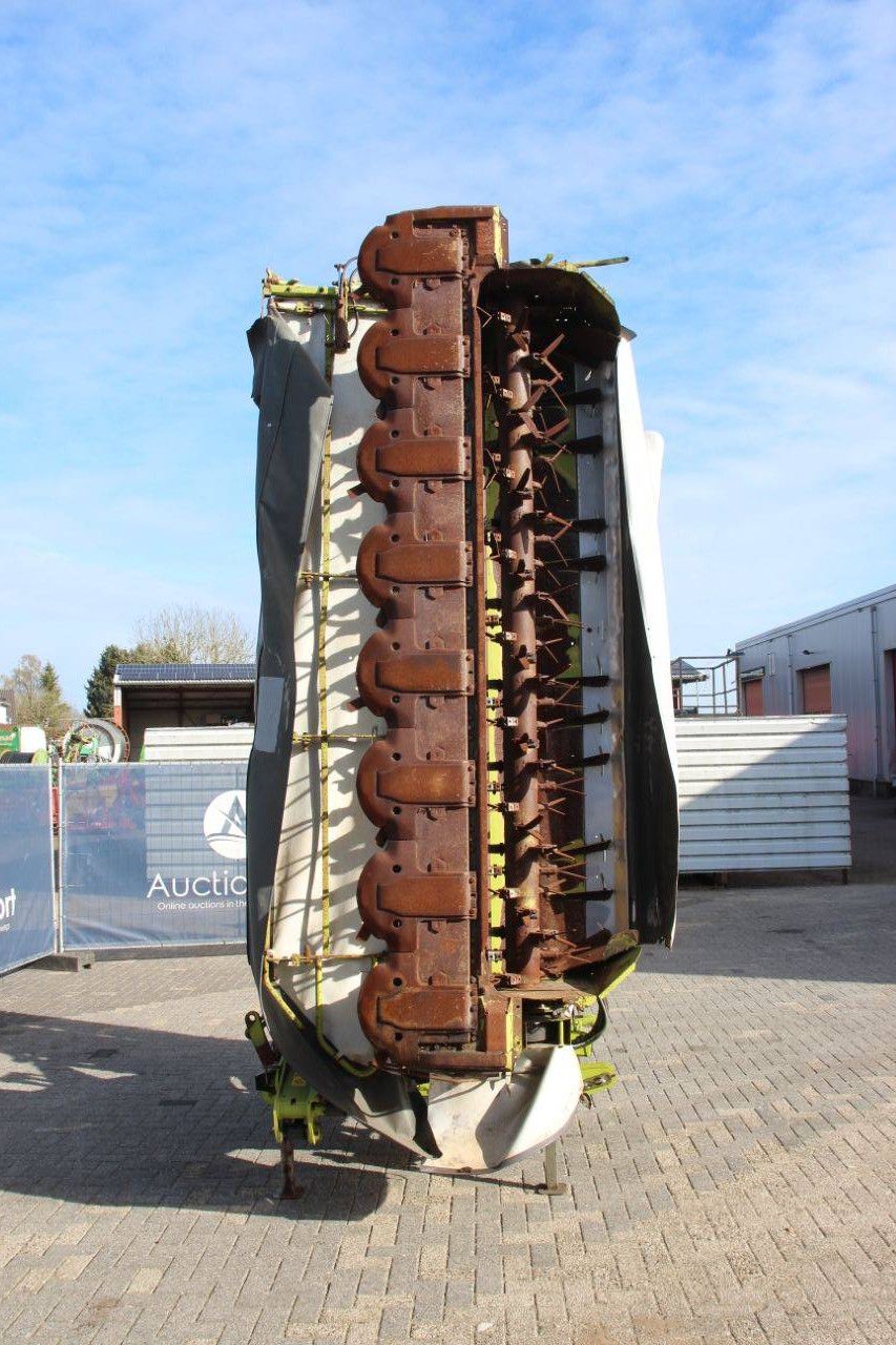 Claas DISCO 9300C butterfly mower