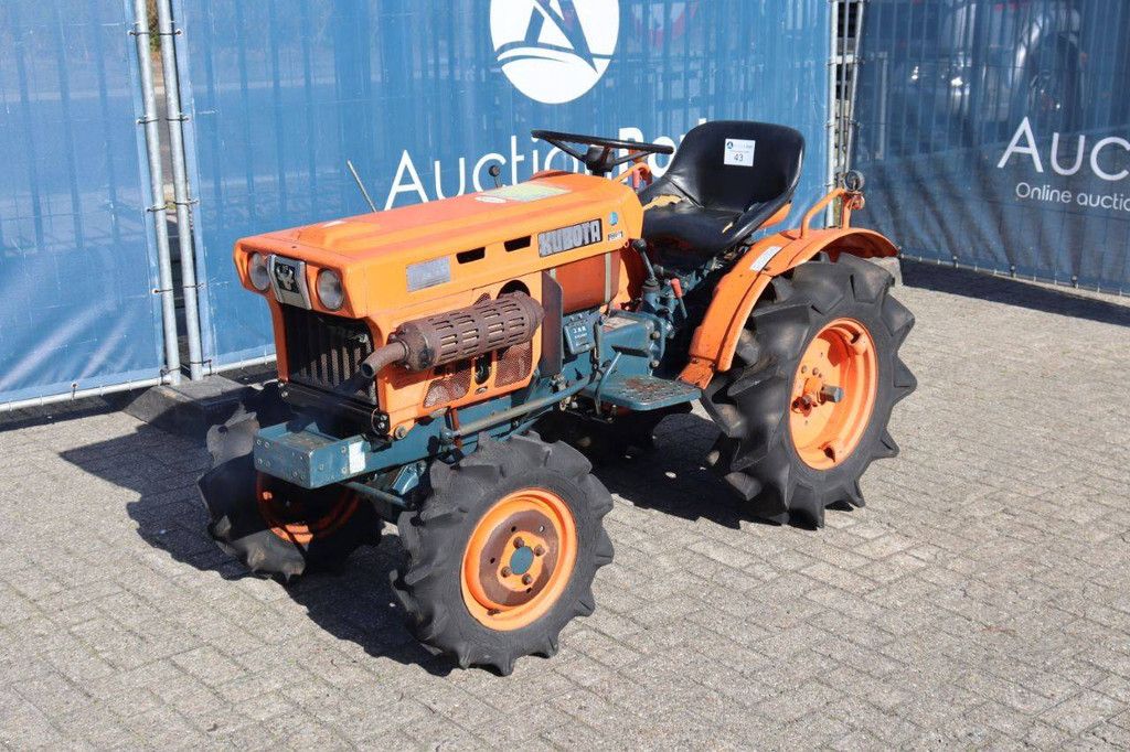 Kleintraktor Kubota B7001 Diesel 14 PS