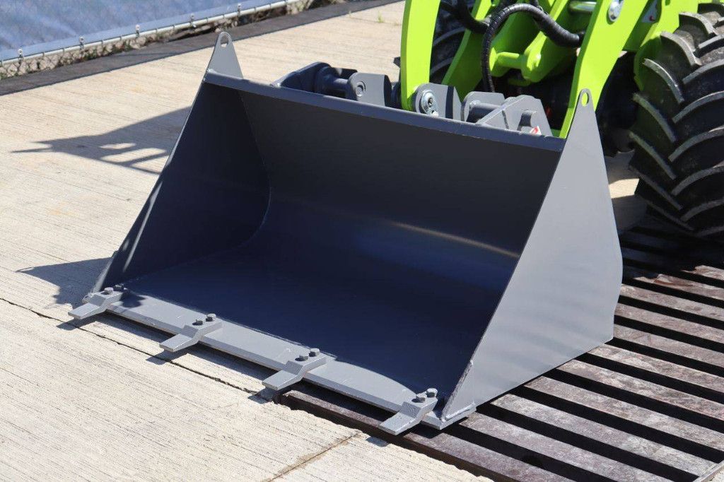 Greengear MT1060 Diesel 25hp Articulated Loader New