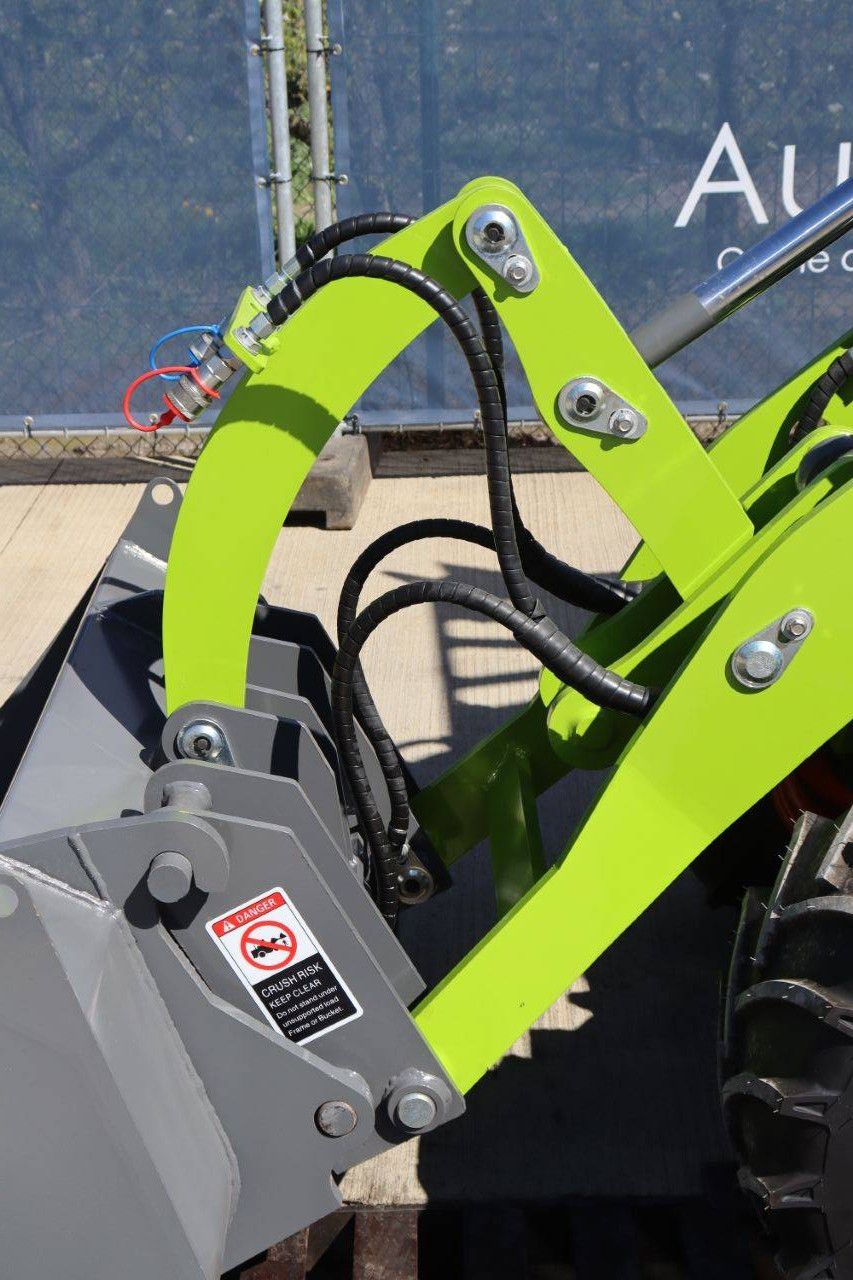 Greengear MT1060 Diesel 25hp Articulated Loader New