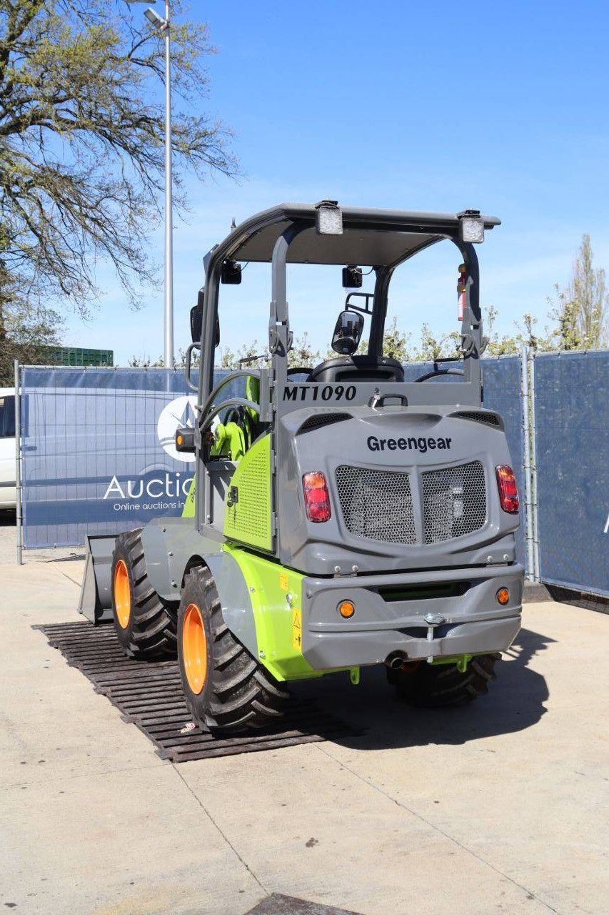 Greengear MT1090 Diesel 25hp Articulated Loader New