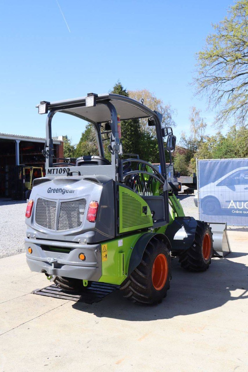 Greengear MT1090 Diesel 25hp Articulated Loader New