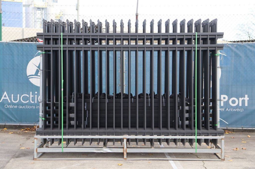 Zaun 72 x 1,8 m mit Pfosten (neu)