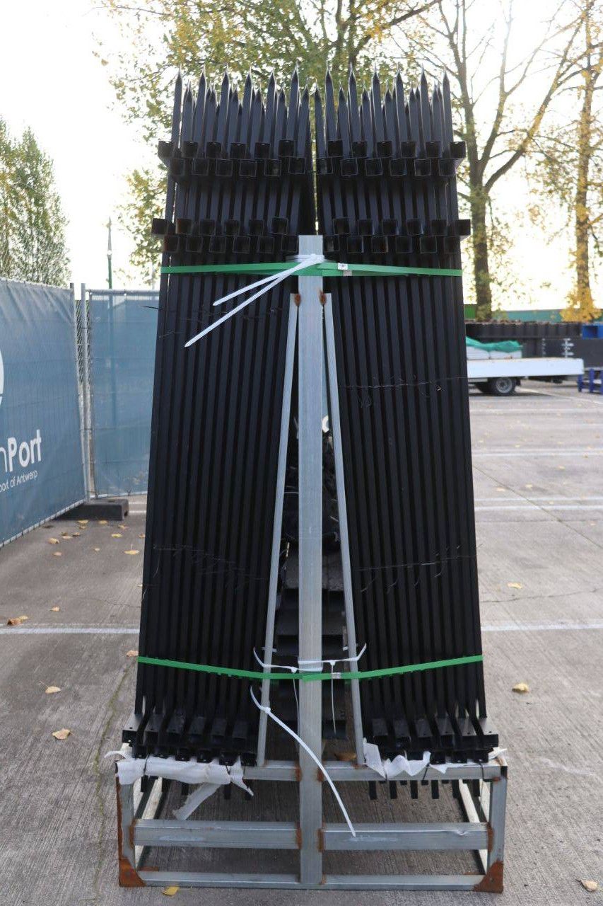 Zaun 72 x 1,8 m mit Pfosten (neu)