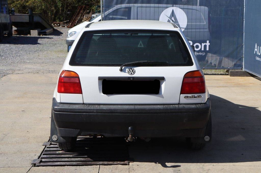Pkw Volkswagen Golf Benzin 60 PS 1995 (Margin)
