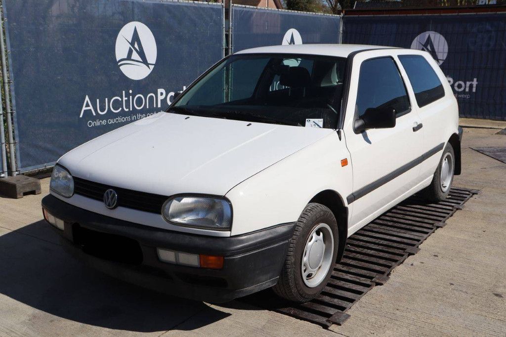 Pkw Volkswagen Golf Benzin 60 PS 1995 (Margin)