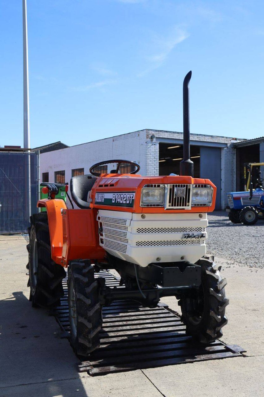 Minitractor Kubota B1402DT Diesel 14pk Refit