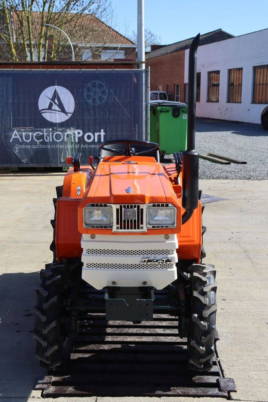 Minitractor Kubota B1402DT Diesel 14pk Refit