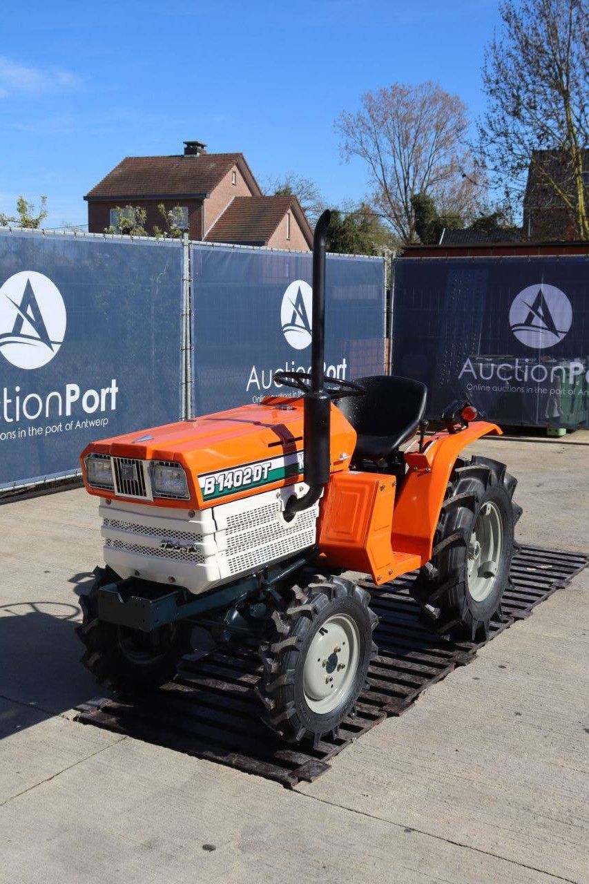 Minitractor Kubota B1402DT Diesel 14pk Refit