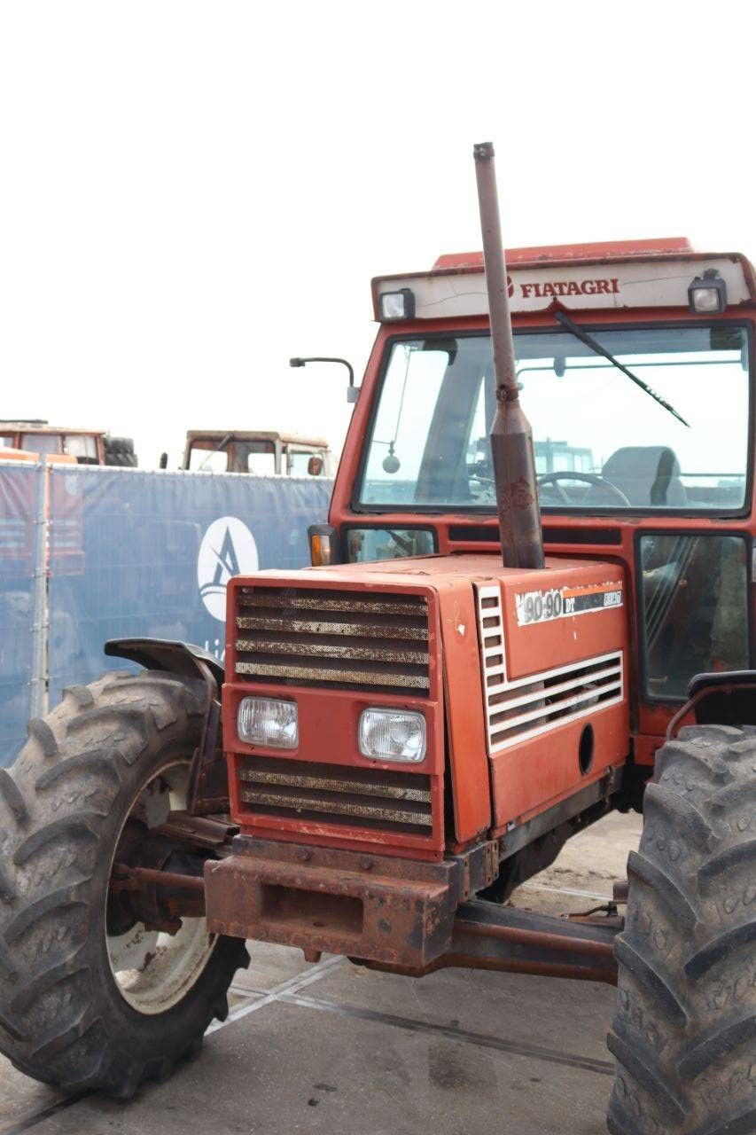 Traktor Fiatagri 90-90 DT Diesel 90 PS