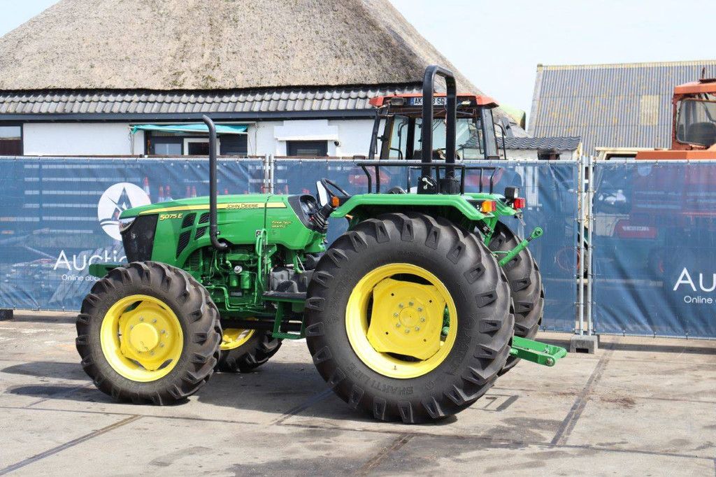 Tractor John Deere 5075E 4WD Diesel 65hp 2023