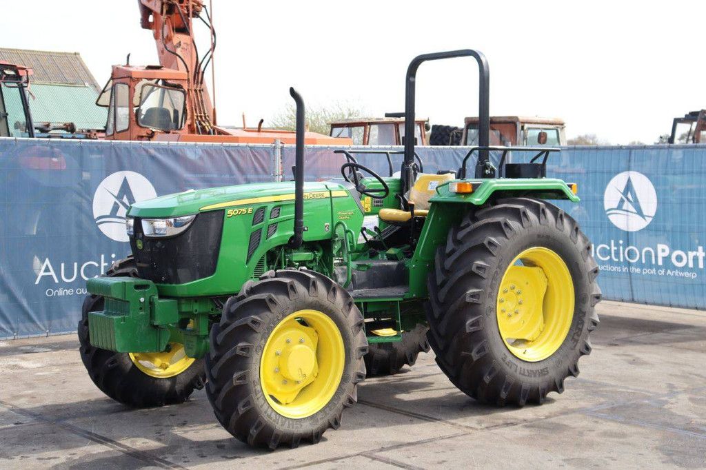 Tractor John Deere 5075E 4WD Diesel 65hp 2023