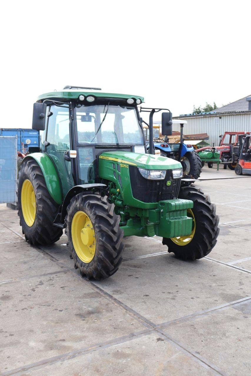 Tractor John Deere 5075E 4WD Diesel 65hp 2024