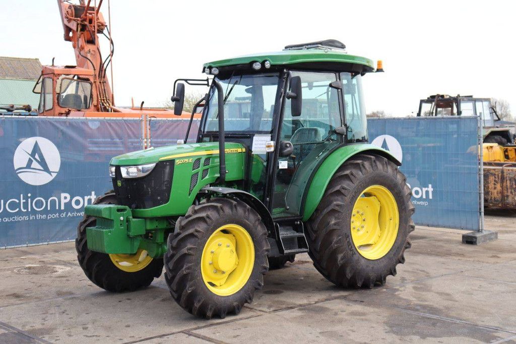 Tractor John Deere 5075E 4WD Diesel 65hp 2024