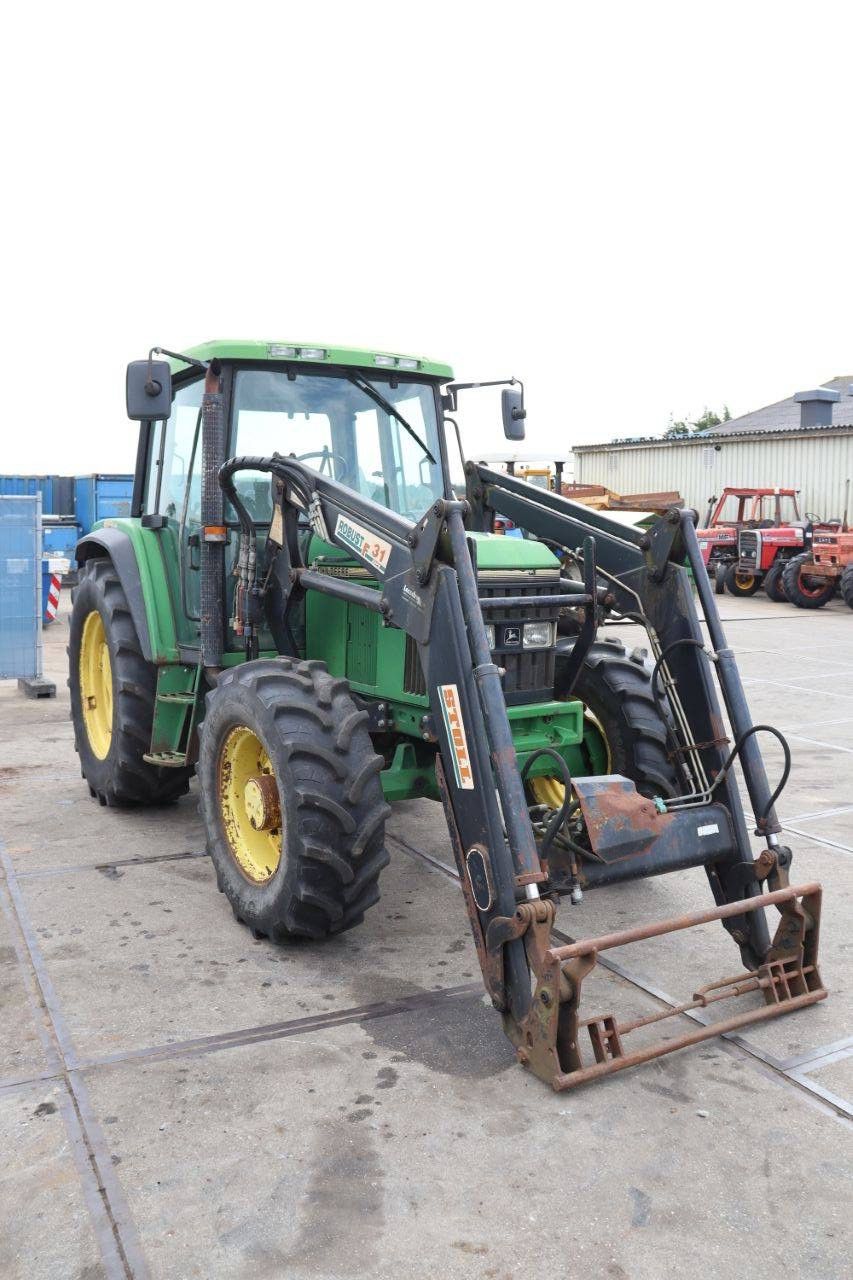 John Deere 6100 Dieseltraktor, 106 PS, Baujahr 2013, mit Frontlader