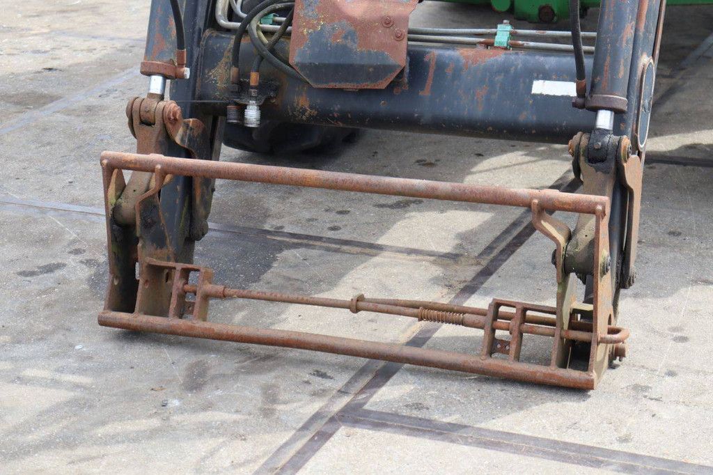 John Deere 6100 Dieseltraktor, 106 PS, Baujahr 2013, mit Frontlader