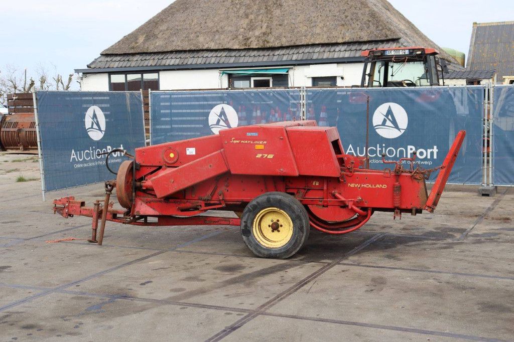 Balenpers New Holland Super Hayliner 276