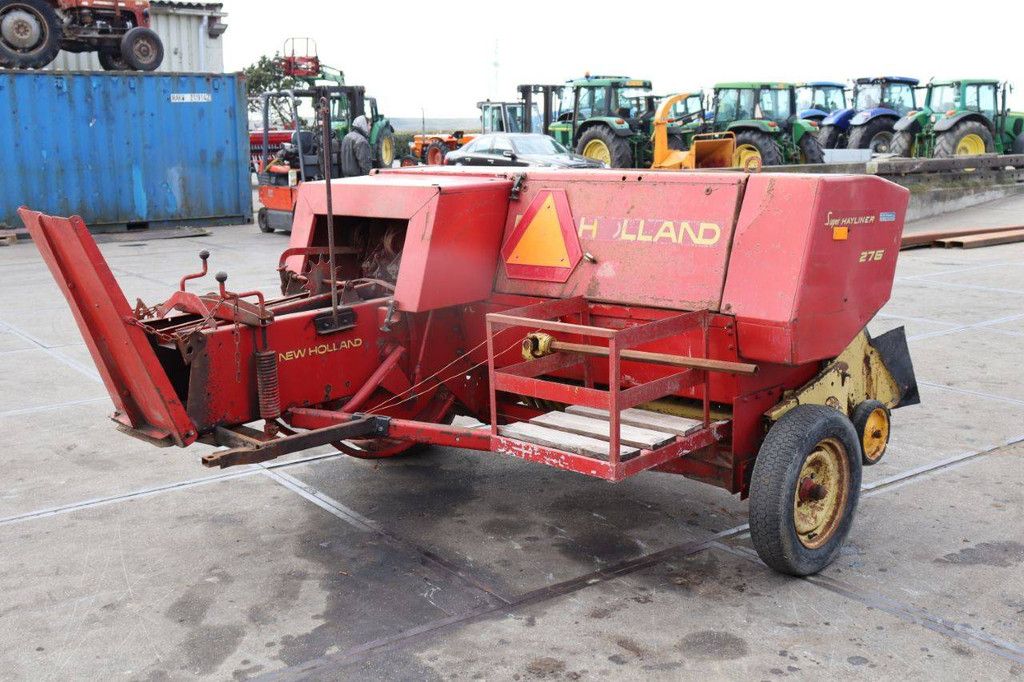 Balenpers New Holland Super Hayliner 276