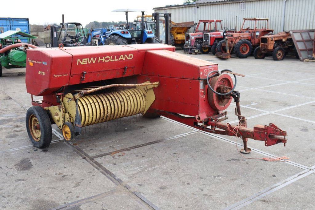 Balenpers New Holland Super Hayliner 276