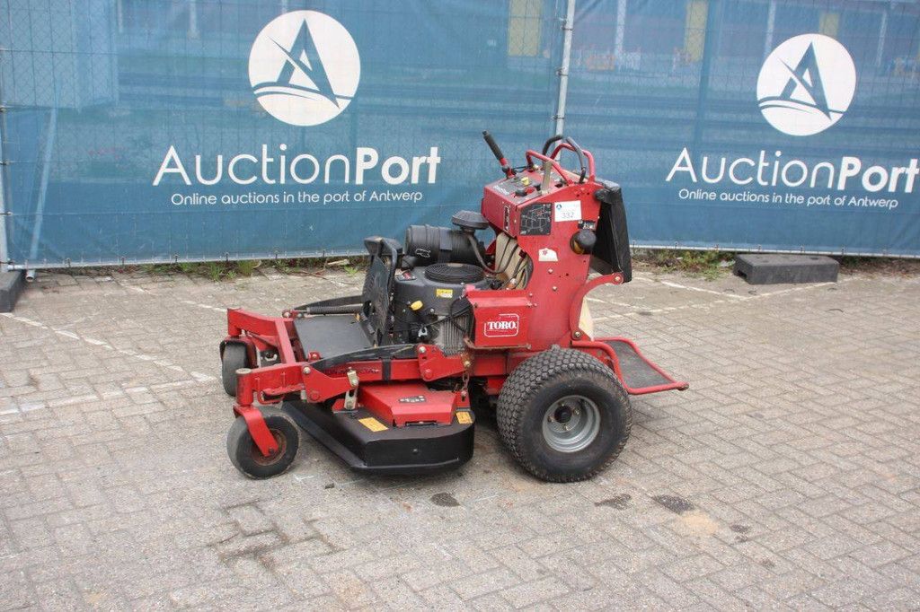 Toro Grandstand Commercial Hydrostatic Mower 2016