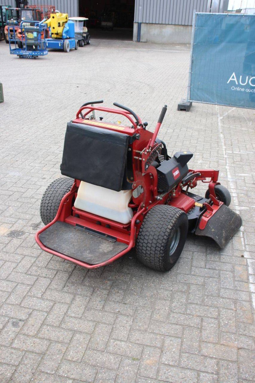 Toro Grandstand Commercial Hydrostatic Mower 2016
