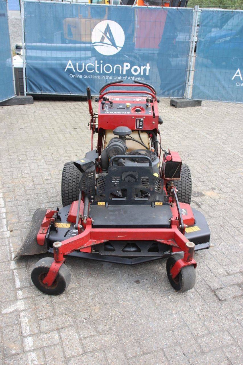 Toro Grandstand Commercial Hydrostatic Mower 2016