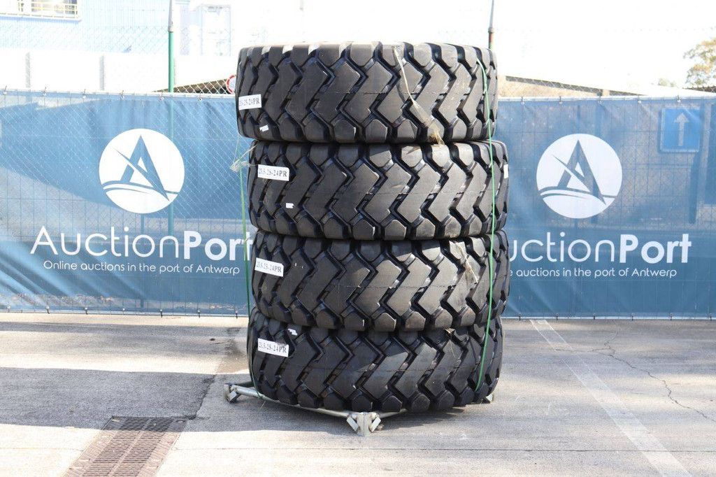 Konvolut Forcestone 23.5-25-24PR Reifen, 4 Stück, neu