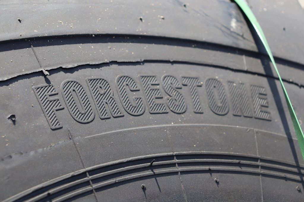 Konvolut Forcestone 23.5-25-24PR Reifen, 4 Stück, neu