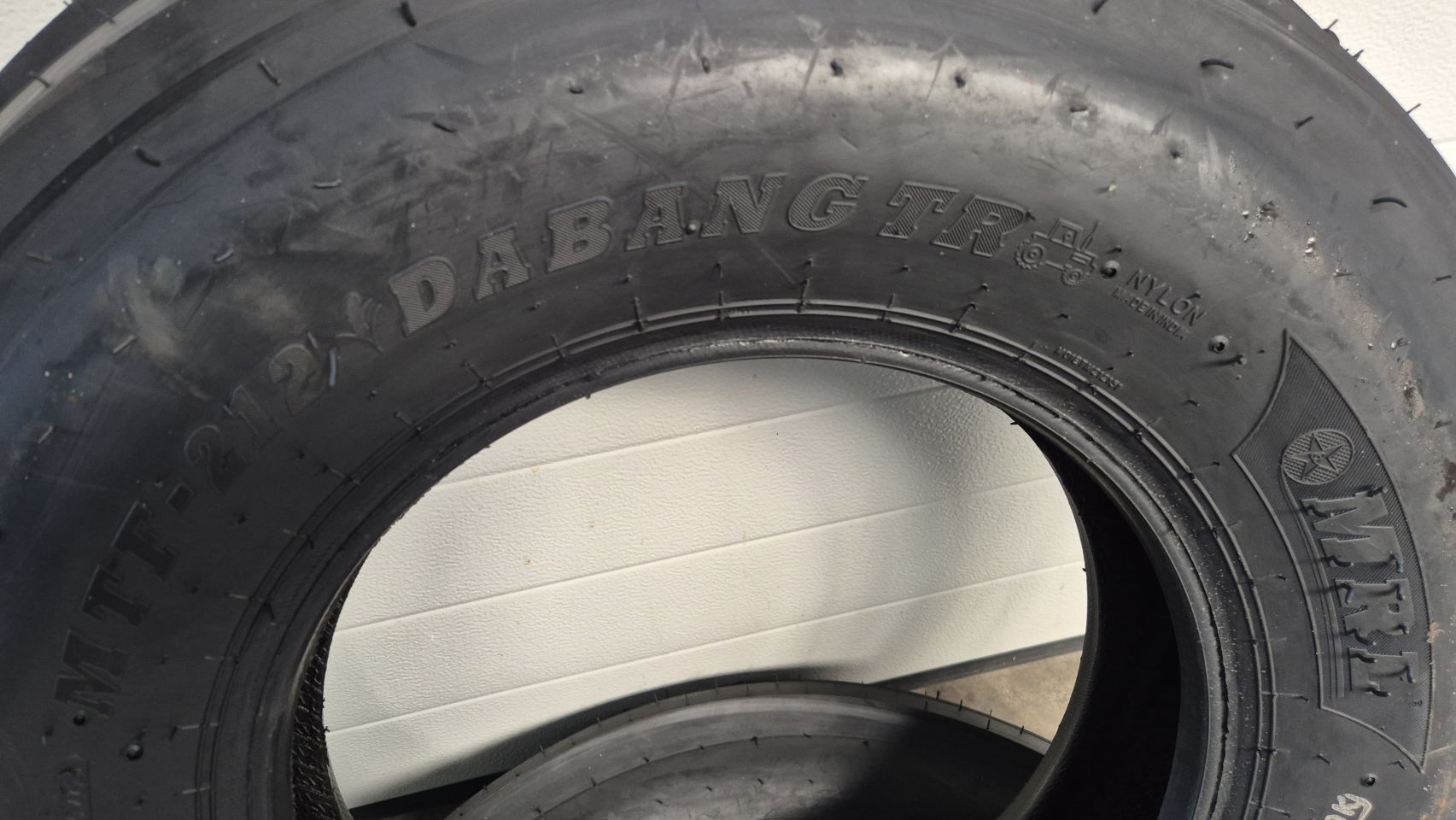 MRL 7.50-16 3 rib voorbanden met binnenband