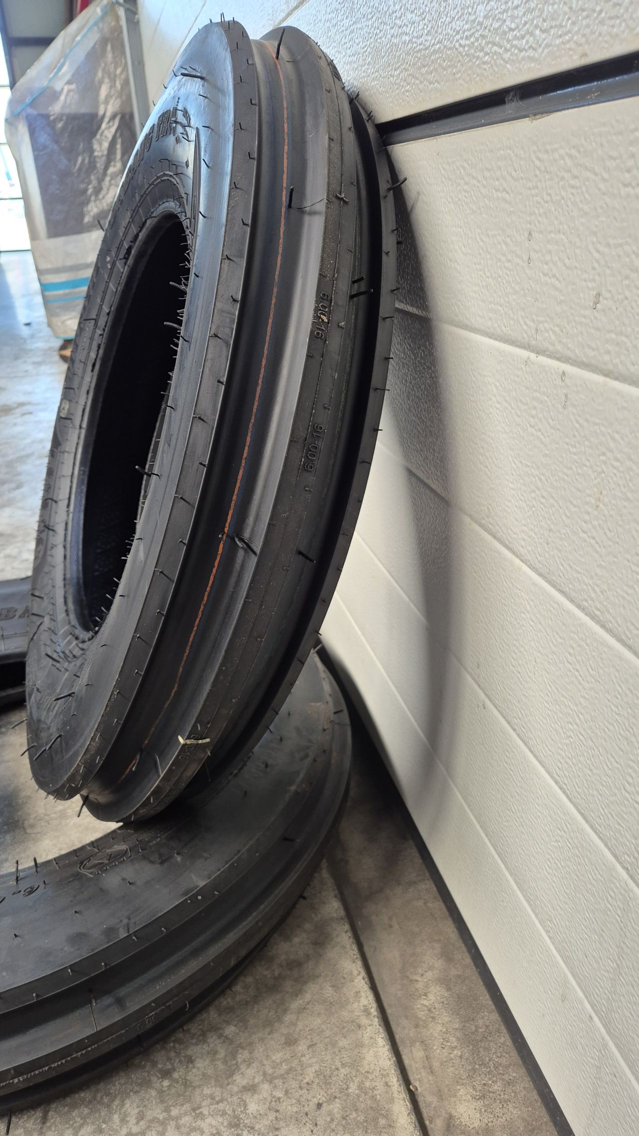 MRL 6.00-16 voorbanden 3 rib met binnenband