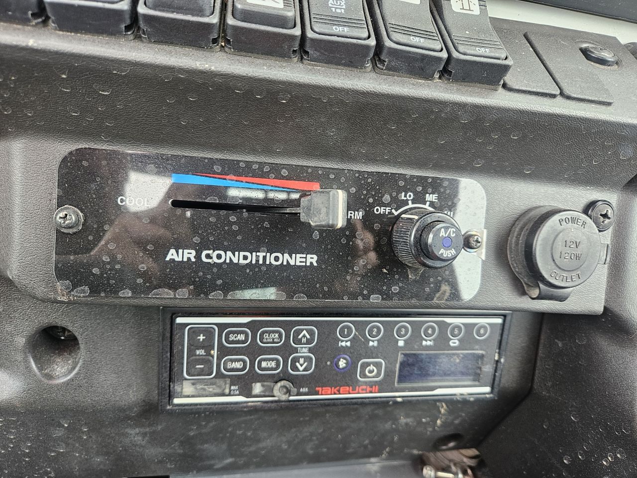 Takeuchi TB260 Stage V