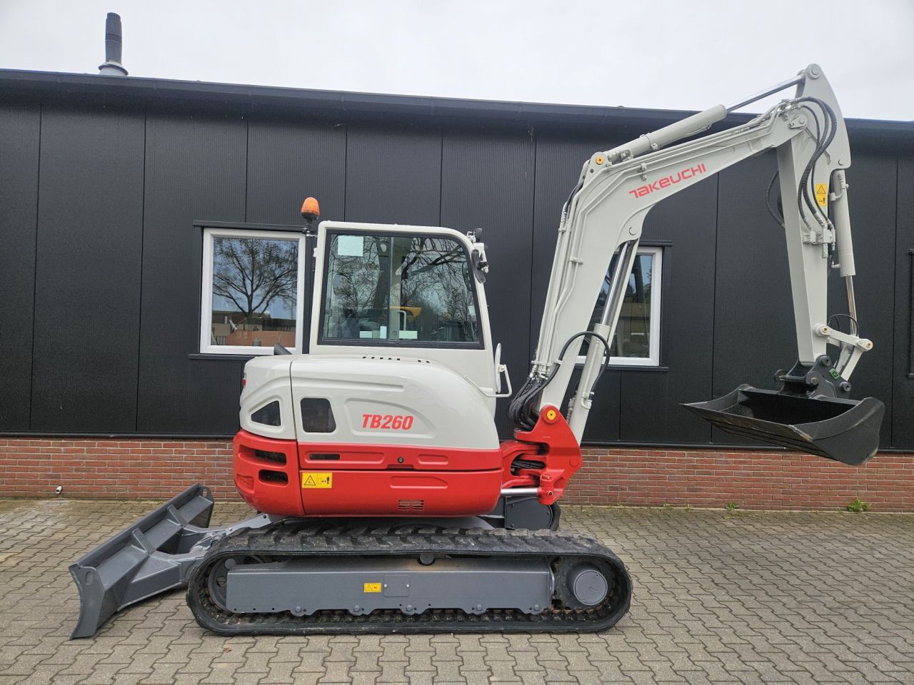 Takeuchi TB260 Stage V