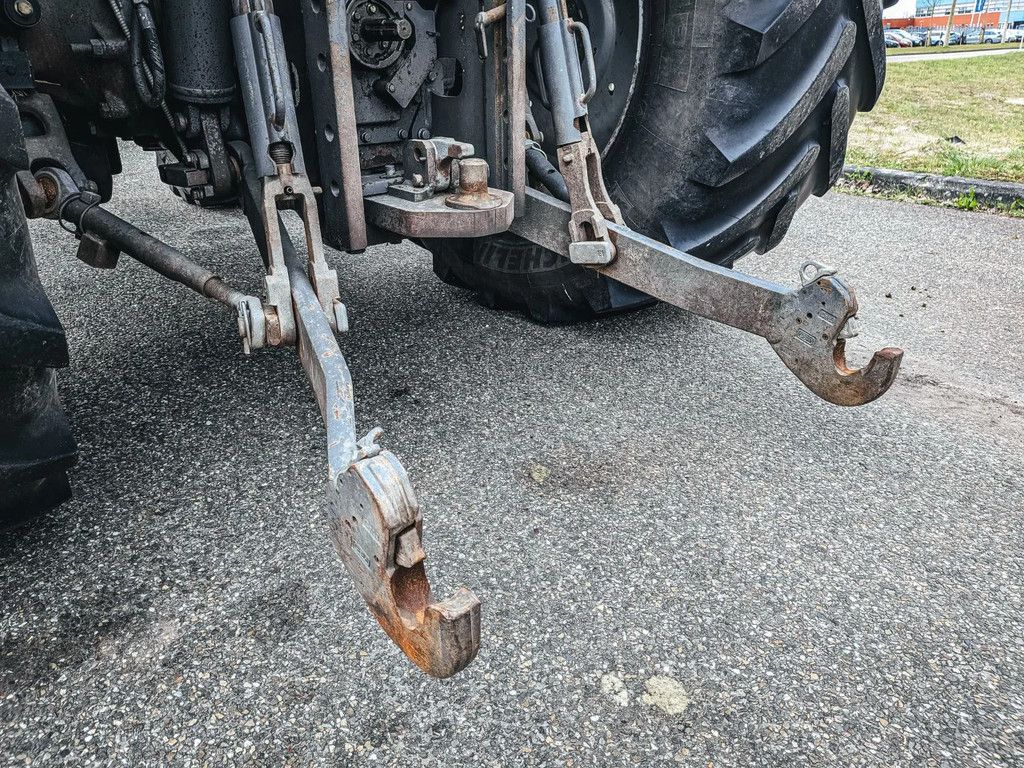 Massey Ferguson 5711 VB-V64D23LA712A