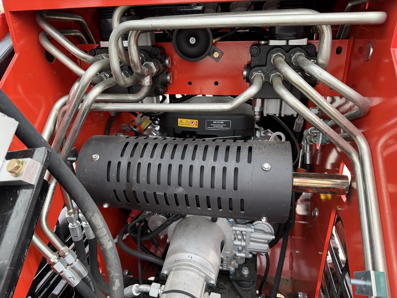 Delano T380c Skid Steer Loader