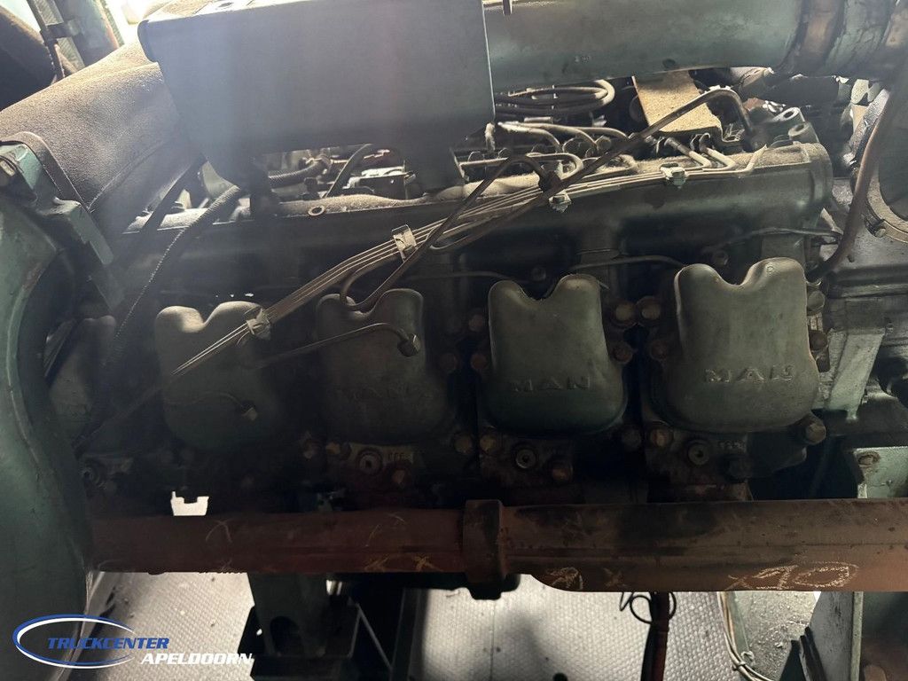 MAN D2840 LE V10 engine TC11359