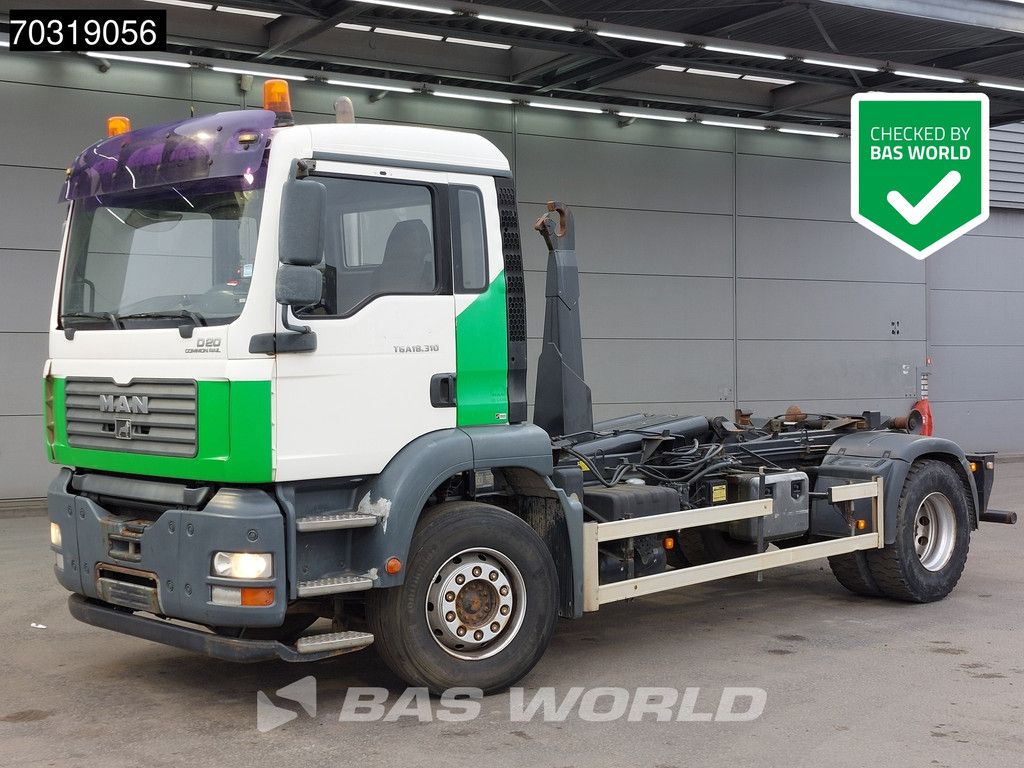MAN TGA 18.310 4X2 14 tons hooklift steelsuspension Manual Euro 2
