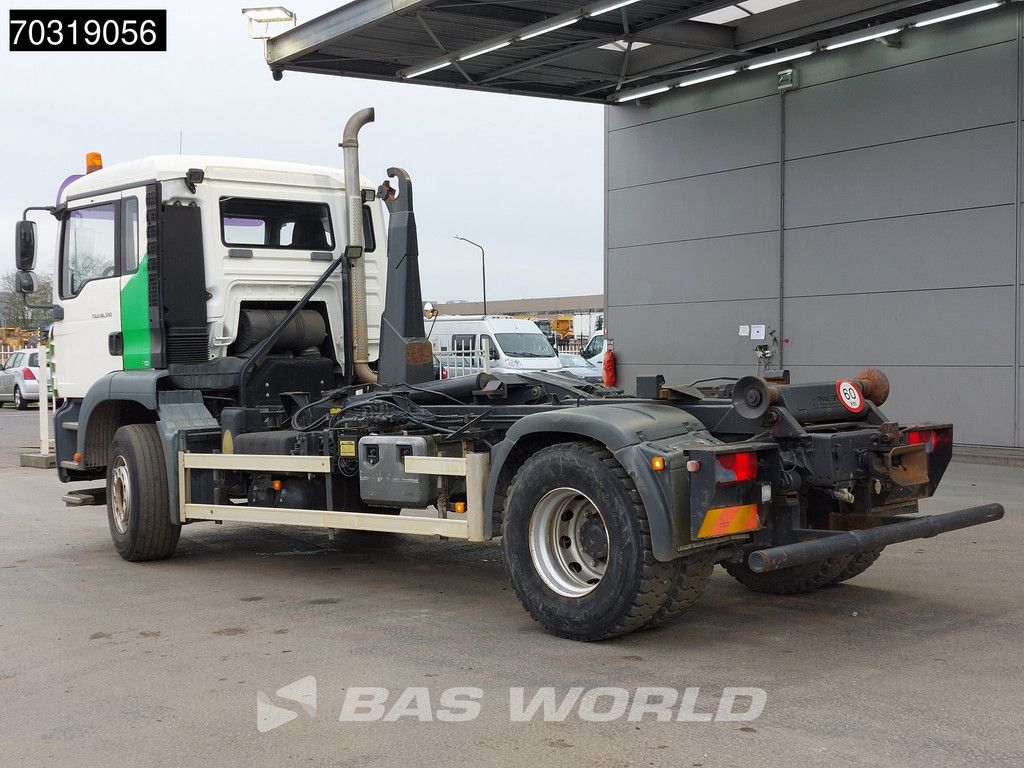 MAN TGA 18.310 4X2 14 tons hooklift steelsuspension Manual Euro 2