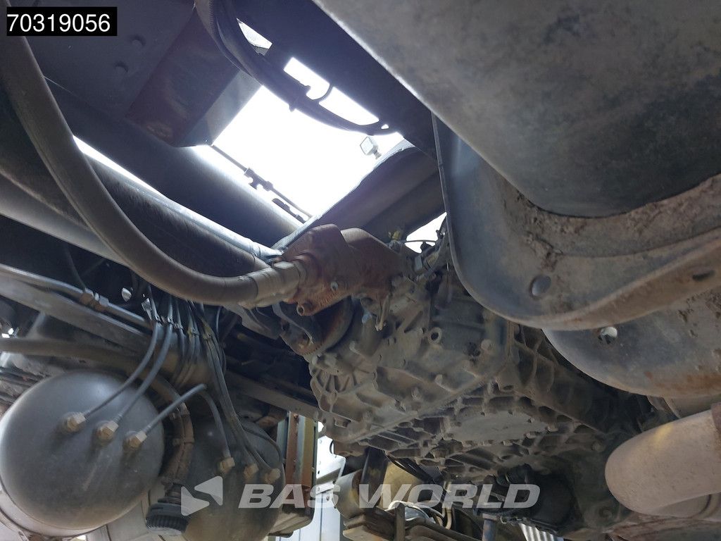 MAN TGA 18.310 4X2 14 tons hooklift steelsuspension Manual Euro 2