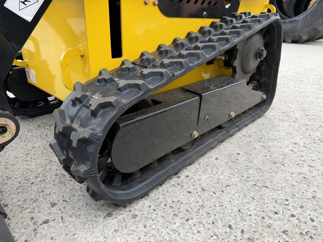 Delano T360 Skid Steer Loader
