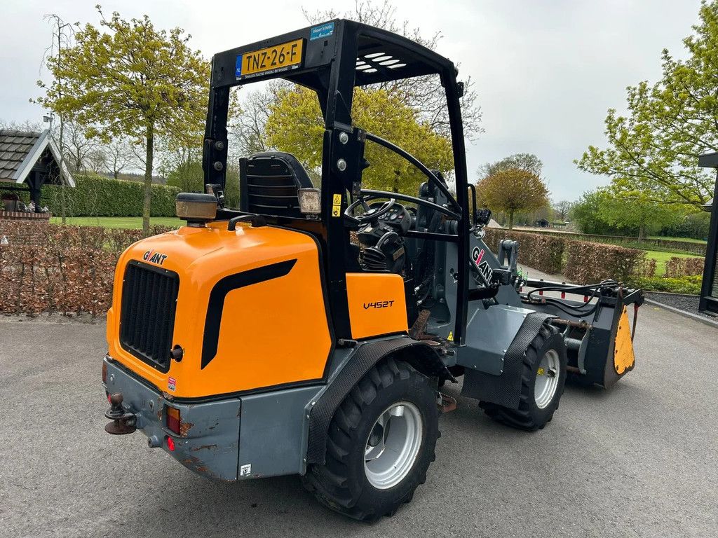 Giant V452T V 452 T