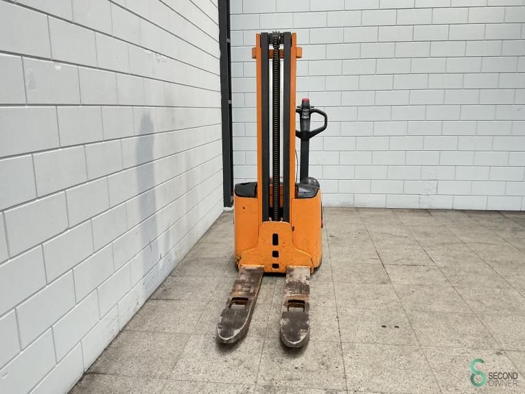 Stapler Elektrisch Still EGV10 2003