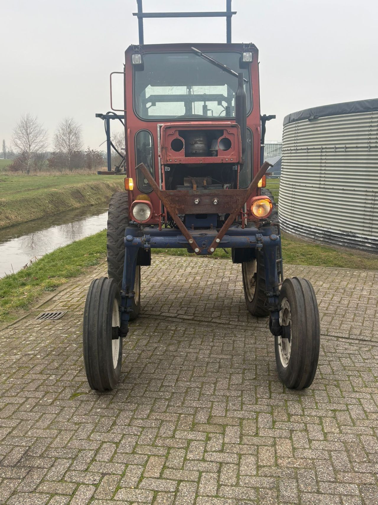 Universal 460 portaal tractor
