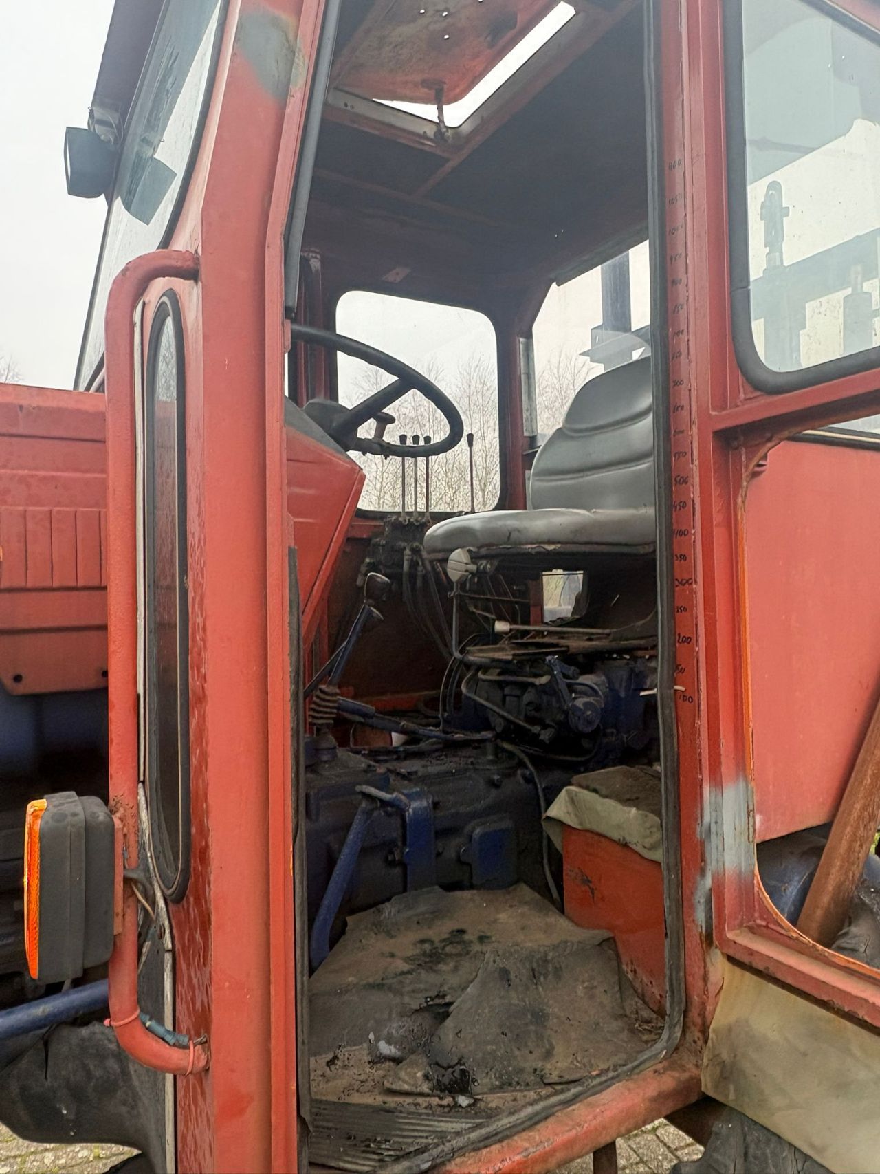 Universal 460 portaal tractor