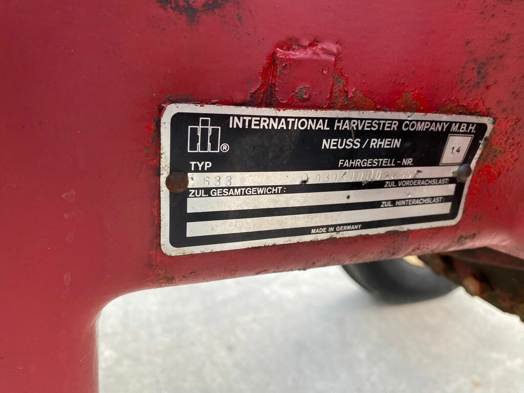 Case-International 633