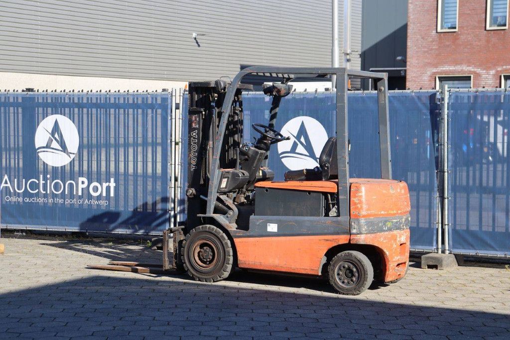 Toyota FBMF25 Electric Forklift 2500kg 4.3m 2001