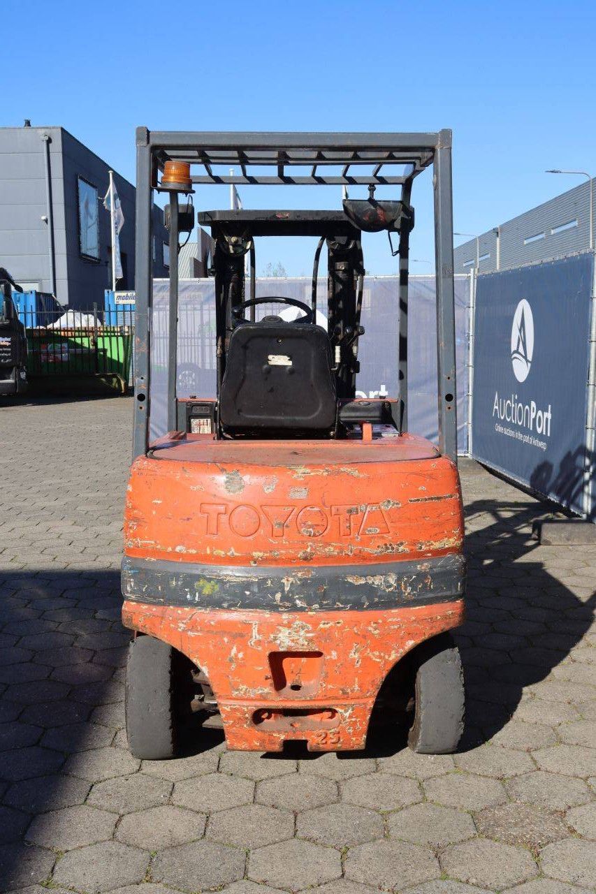 Toyota FBMF25 Electric Forklift 2500kg 4.3m 2001