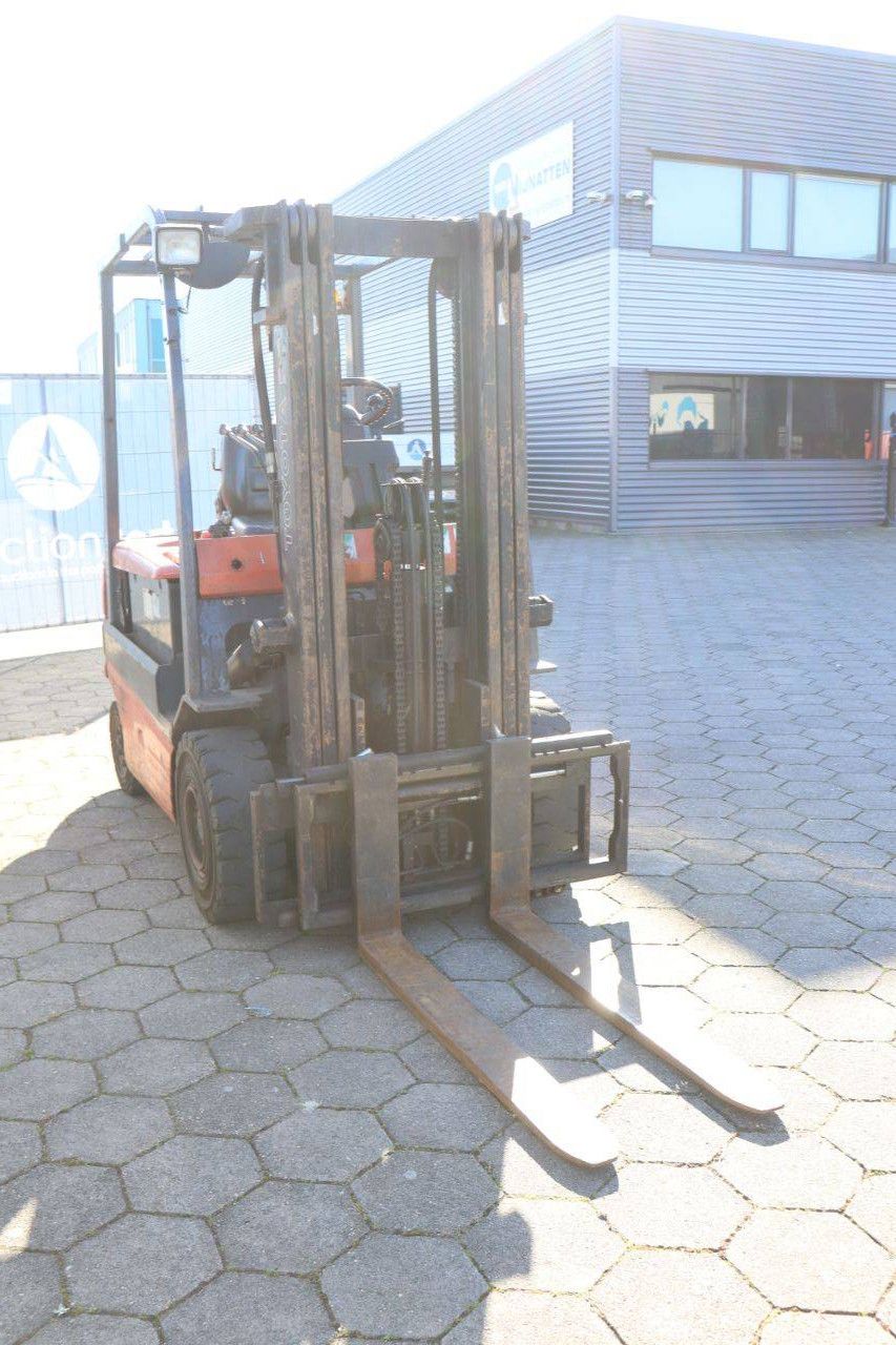 Toyota FBMF25 Electric Forklift 2500kg 4.3m 2001