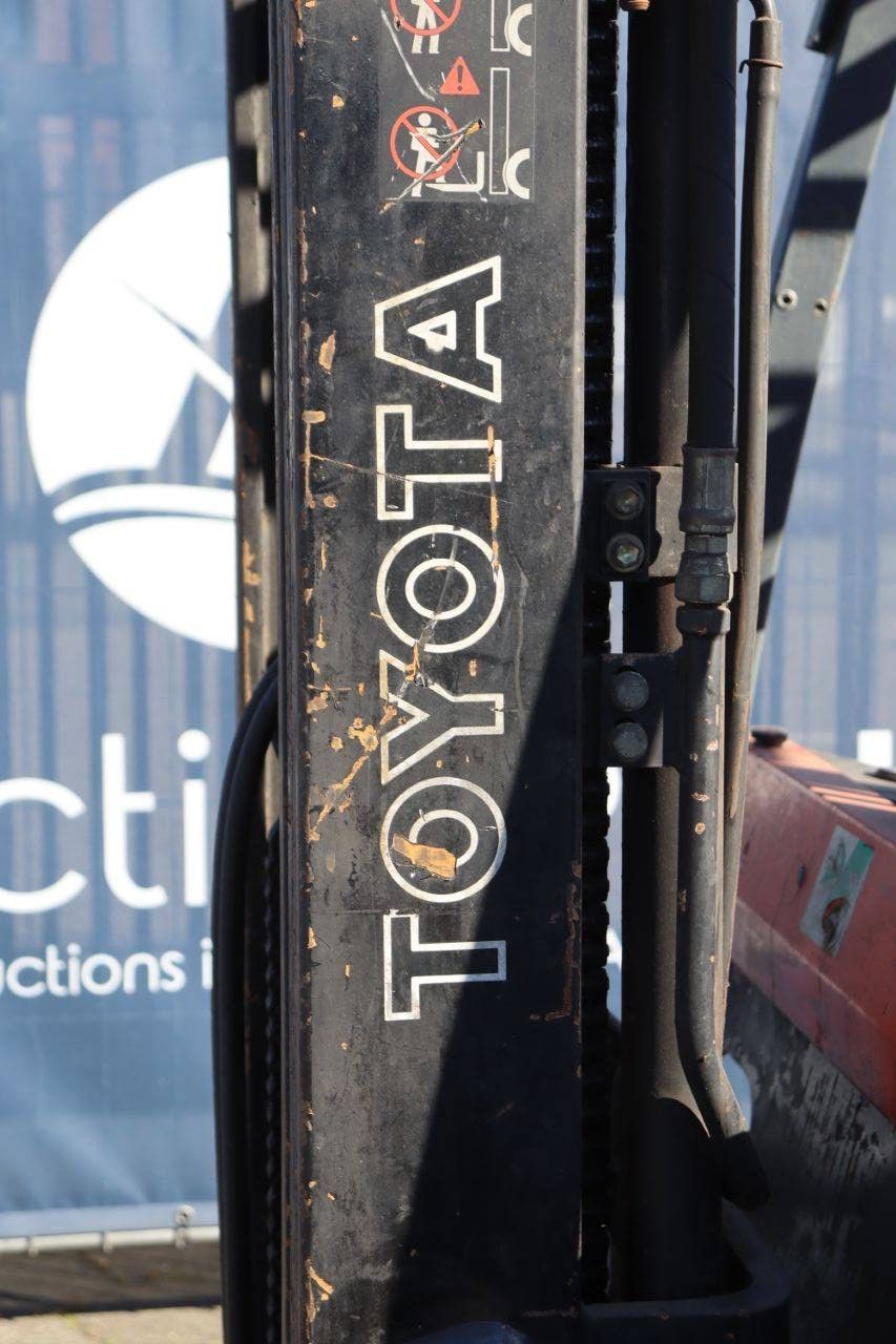 Toyota FBMF25 Electric Forklift 2500kg 4.3m 2001