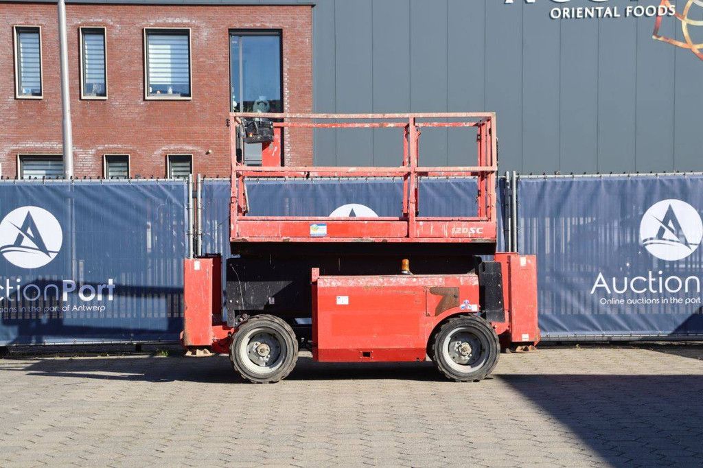 Manitou 120 SC Diesel-Scherenarbeitsbühne 12 m 2011